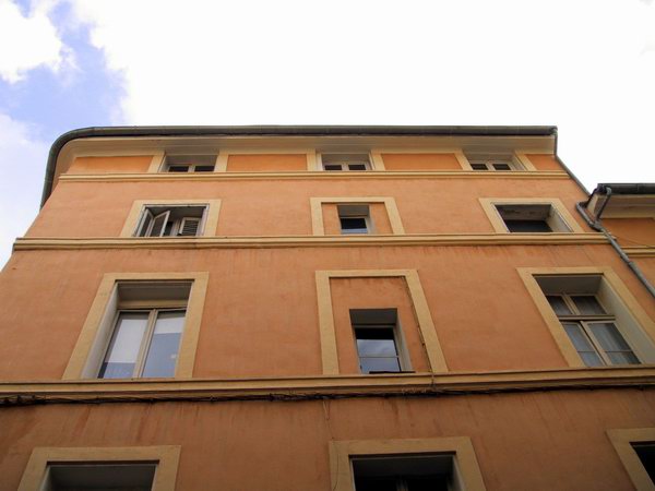 Building in Aix